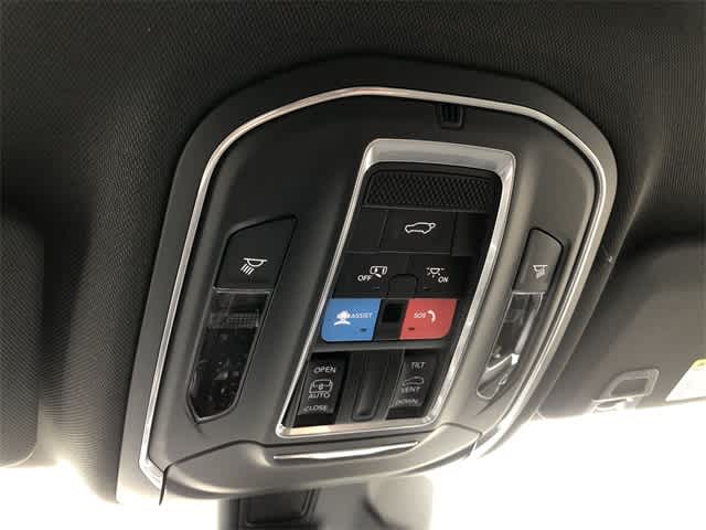 Thumbnail: 2025 Jeep Grand Cherokee - 22