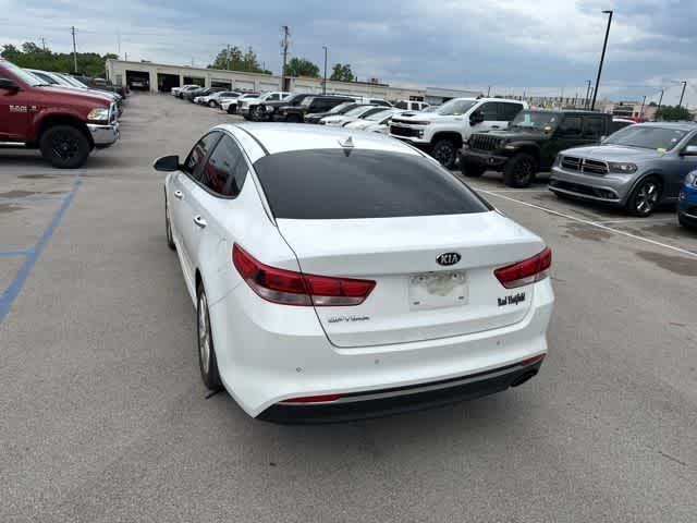 Thumbnail: 2018 Kia Optima - 18
