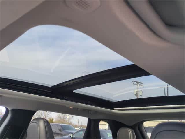 Thumbnail: 2021 Jeep Cherokee - 19