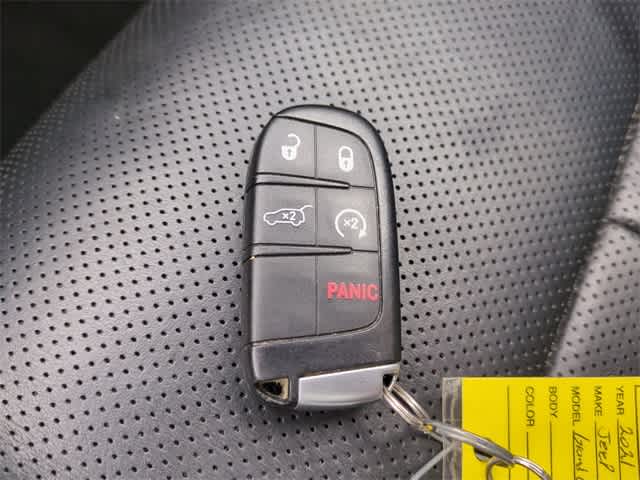 Thumbnail: 2021 Jeep Grand Cherokee - 37