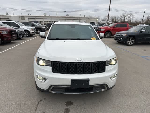 Thumbnail: 2017 Jeep Grand Cherokee - 28