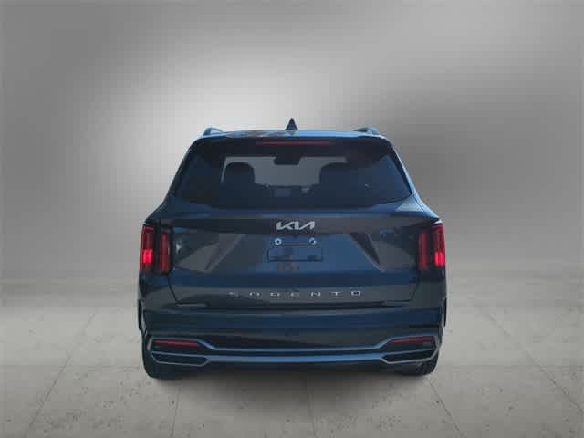 Thumbnail: 2022 Kia Sorento - 7