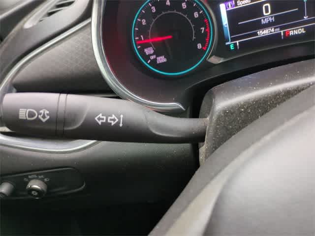 Thumbnail: 2017 Chevrolet Malibu - 27