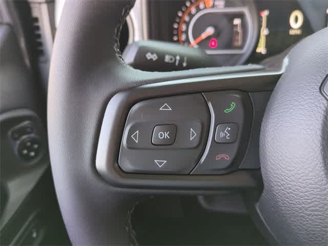 Thumbnail: 2025 Jeep Gladiator - 23