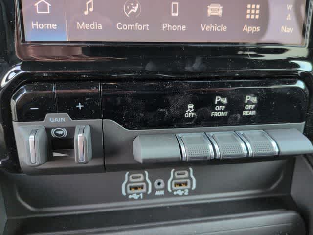 Thumbnail: 2026 RAM 1500 - 40
