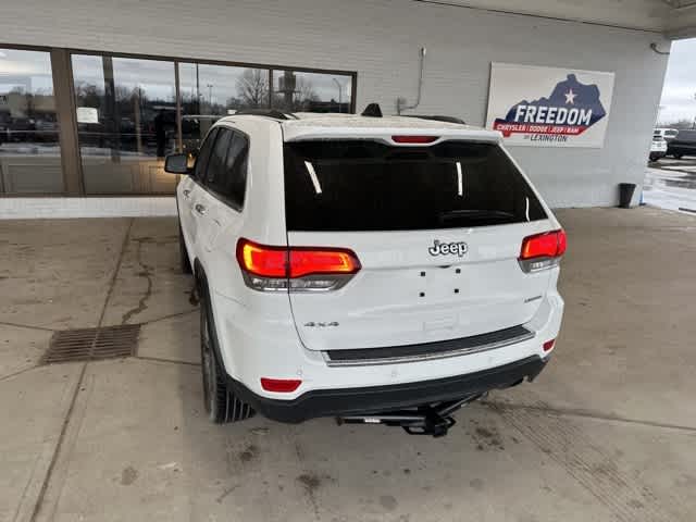 Thumbnail: 2020 Jeep Grand Cherokee - 20