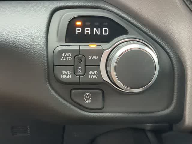 Thumbnail: 2026 RAM 1500 - 33