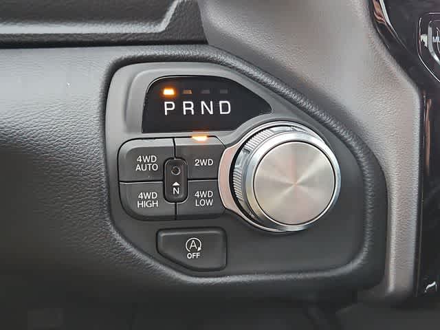 Thumbnail: 2026 RAM 1500 - 33