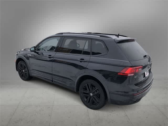 Thumbnail: 2022 Volkswagen Tiguan - 4