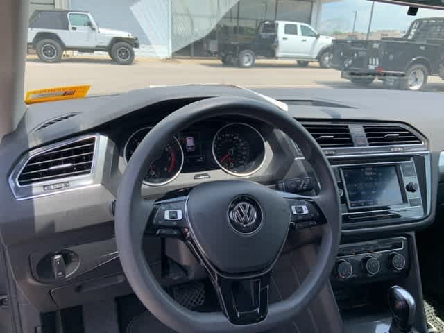Thumbnail: 2021 Volkswagen Tiguan - 5