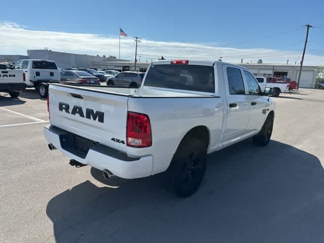 Thumbnail: 2019 RAM 1500 Classic - 14