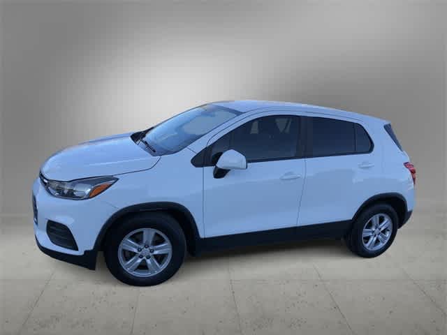 Thumbnail: 2020 Chevrolet Trax - 3