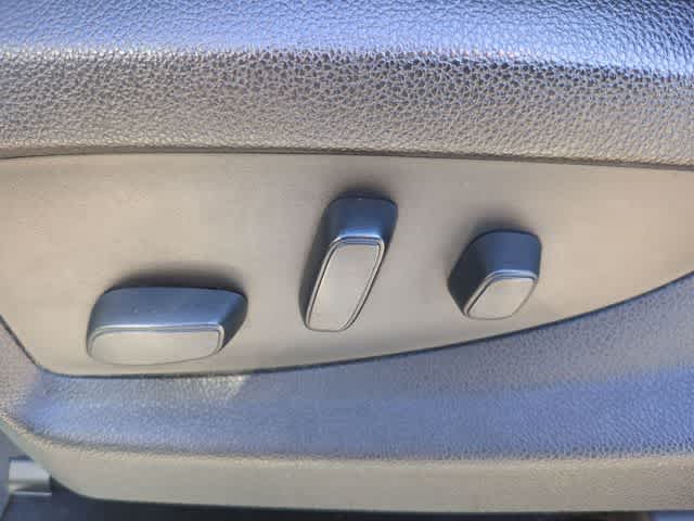 Thumbnail: 2018 Chevrolet Silverado 1500 - 18