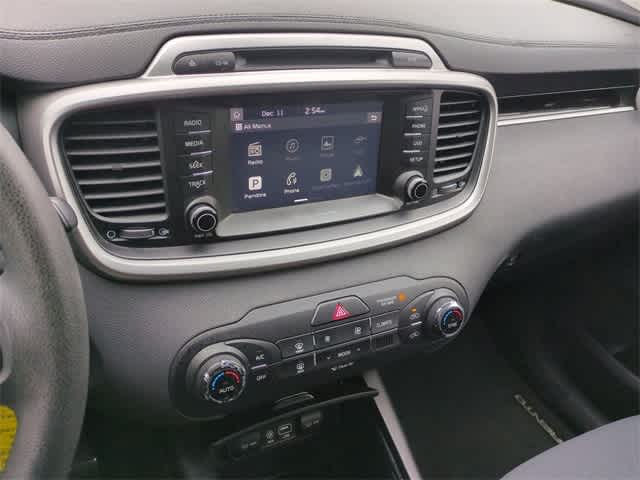 Thumbnail: 2018 Kia Sorento - 29
