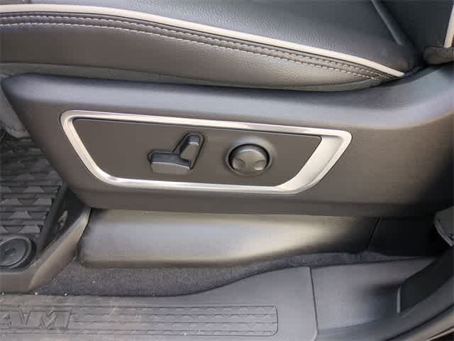 Thumbnail: 2026 RAM 1500 - 18