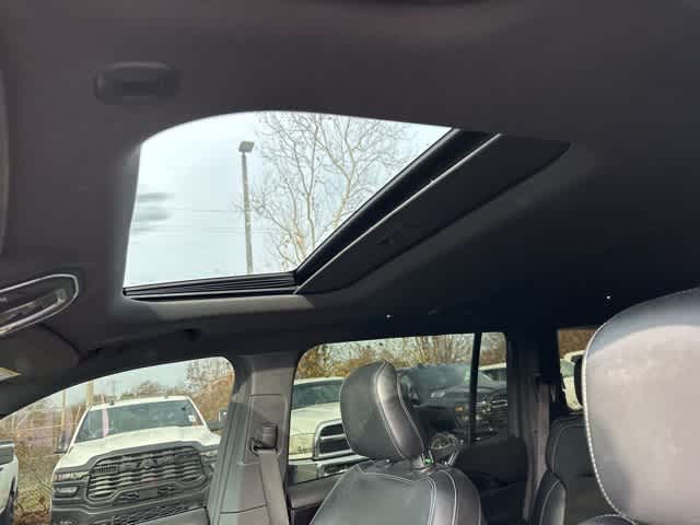 Thumbnail: 2023 Jeep Grand Cherokee L - 4