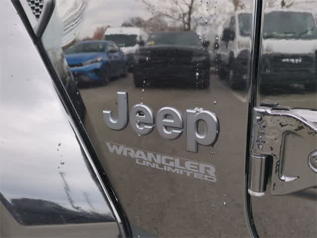 Thumbnail: 2019 Jeep Wrangler - 12