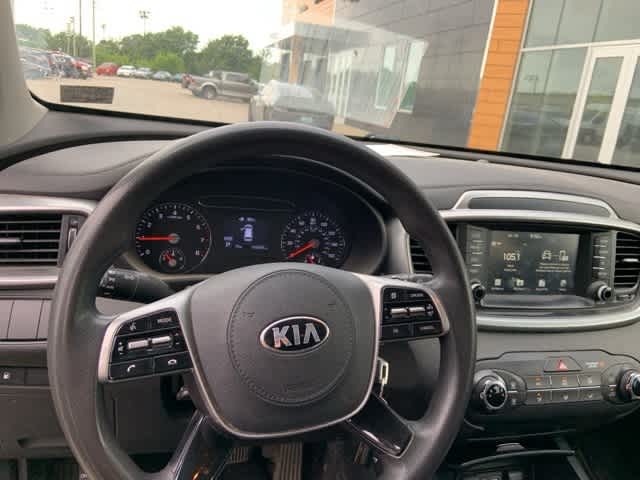 Thumbnail: 2020 Kia Sorento - 4