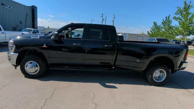 Thumbnail: 2026 RAM 3500 - 5