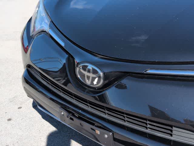 Thumbnail: 2018 Toyota RAV4 - 12