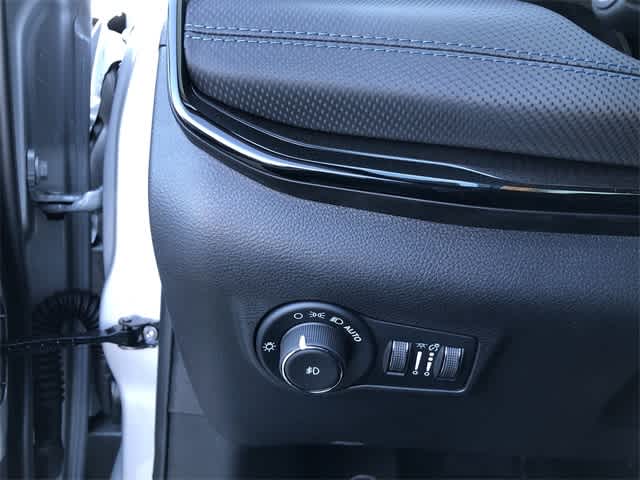 Thumbnail: 2026 Jeep Compass - 25