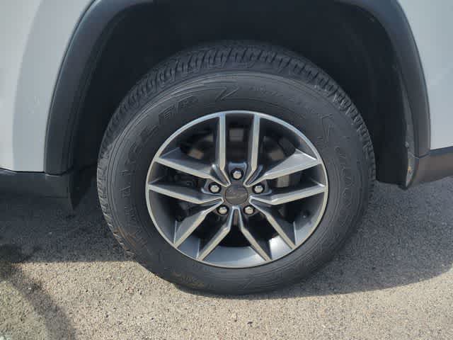 Thumbnail: 2020 Jeep Grand Cherokee - 14