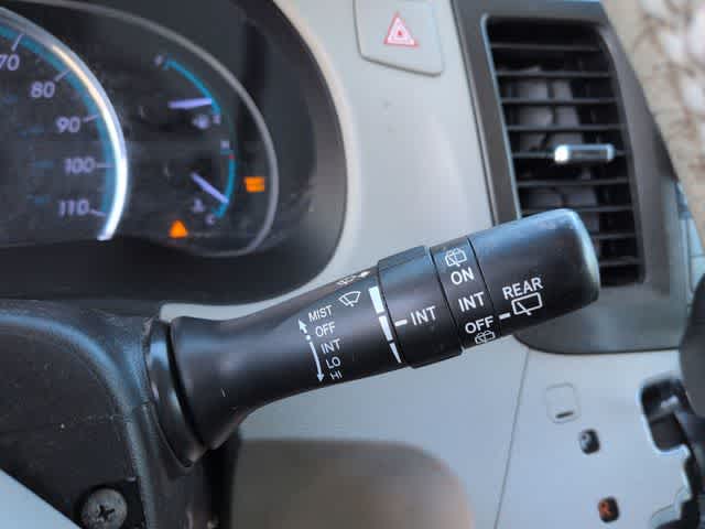 Thumbnail: 2014 Toyota Sienna - 26