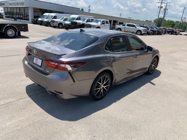 Thumbnail: 2021 Toyota Camry - 22