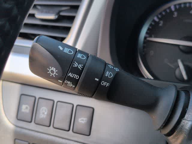 Thumbnail: 2019 Toyota Highlander - 27
