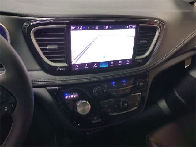 Thumbnail: 2026 Chrysler Pacifica - 29