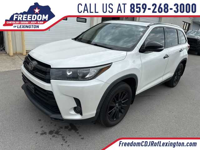 Thumbnail: 2019 Toyota Highlander - 1
