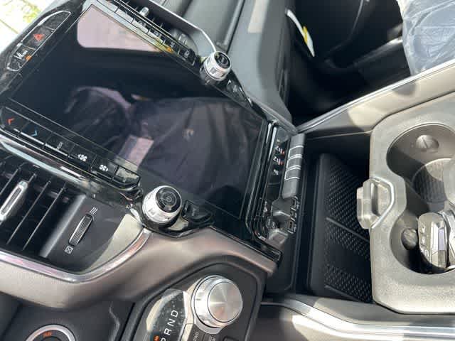 Thumbnail: 2026 RAM 1500 - 4