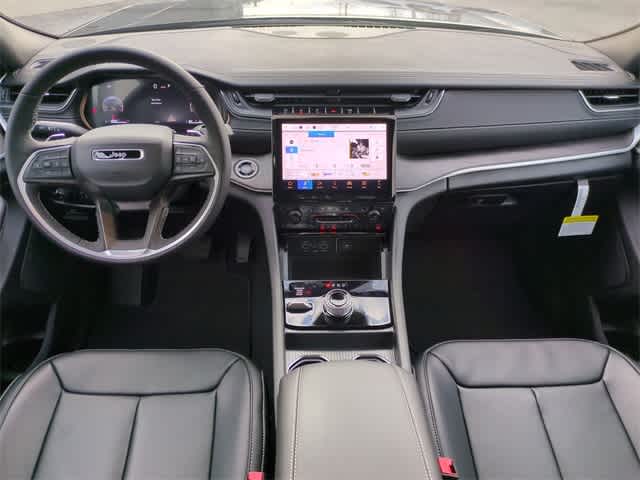 Thumbnail: 2025 Jeep Grand Cherokee L - 16