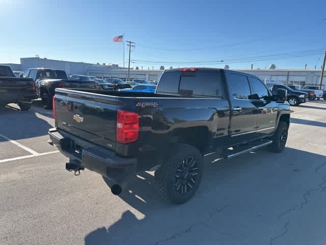 Thumbnail: 2016 Chevrolet Silverado 2500 - 23