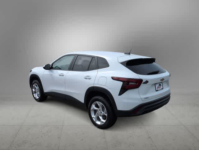 Thumbnail: 2025 Chevrolet Trax - 6