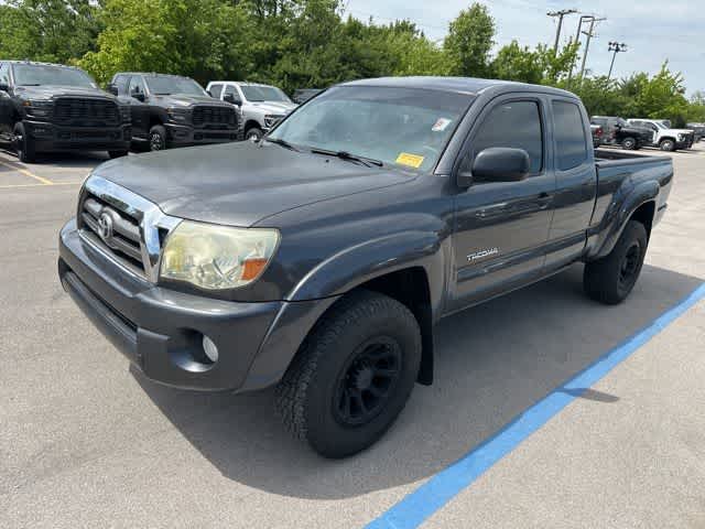 Thumbnail: 2010 Toyota Tacoma - 2