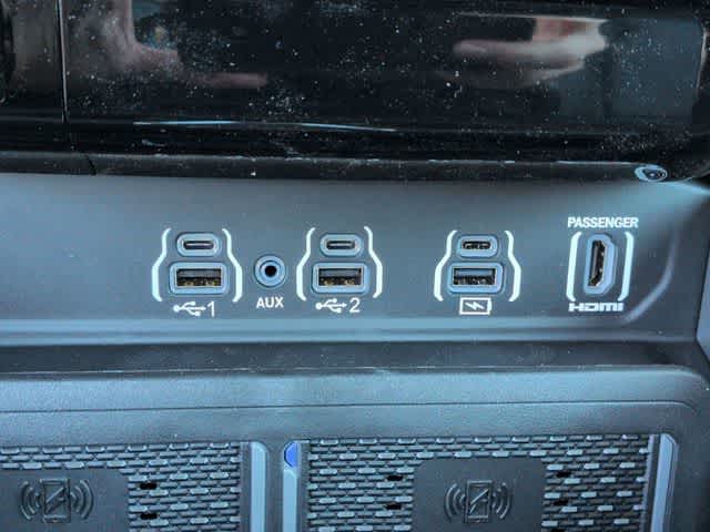 Thumbnail: 2026 RAM 1500 - 32