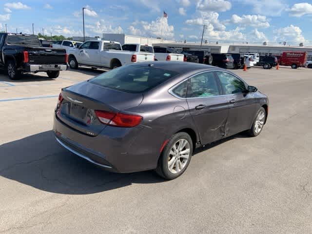 Thumbnail: 2015 Chrysler 200 - 20
