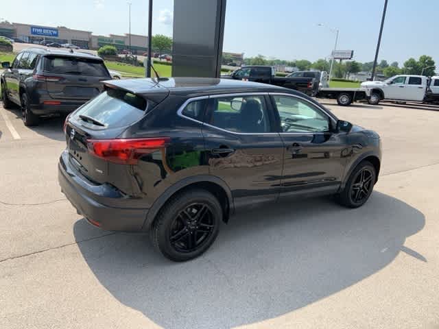 Thumbnail: 2019 Nissan Rogue Sport - 22