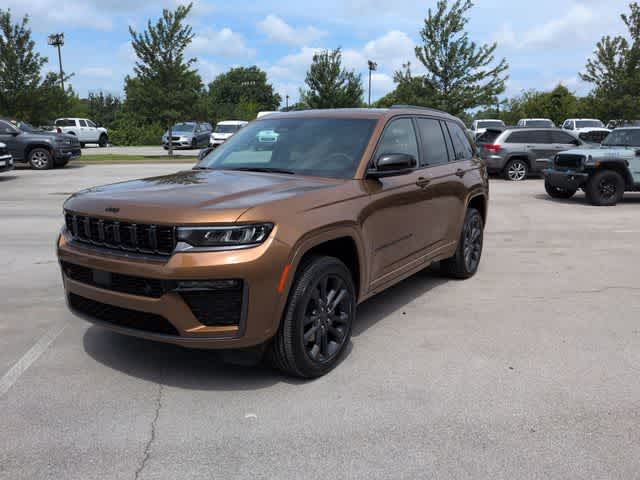 Thumbnail: 2026 Jeep Grand Cherokee - 4