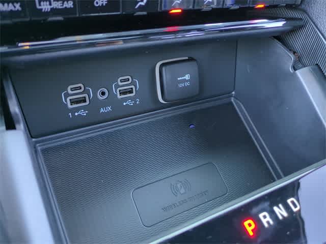 Thumbnail: 2025 Jeep Grand Cherokee - 33