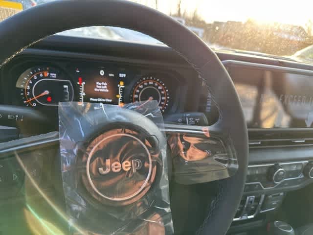 Thumbnail: 2026 Jeep Gladiator - 4