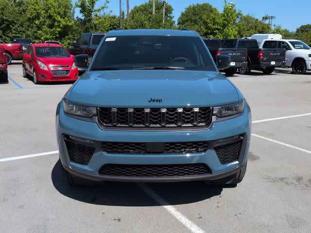 Thumbnail: 2026 Jeep Grand Cherokee - 3