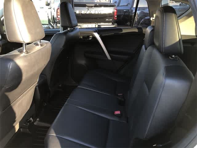 Thumbnail: 2013 Toyota RAV4 - 23