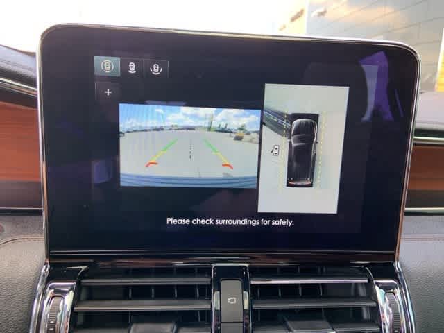 Thumbnail: 2020 Lincoln Navigator - 11