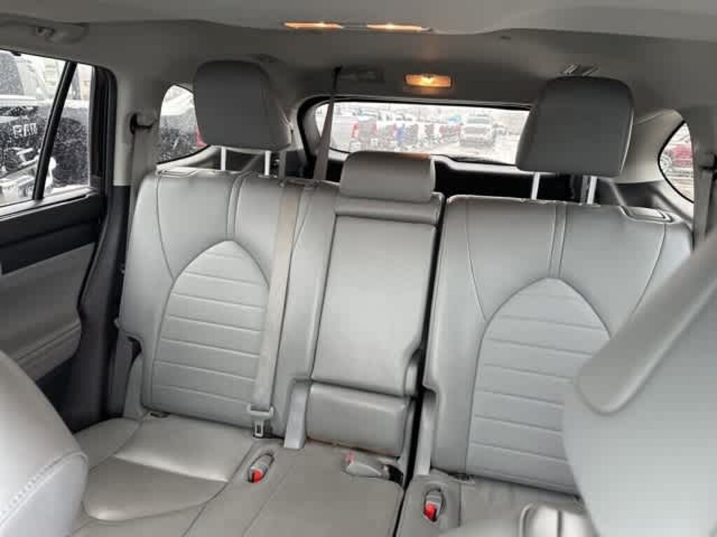 Used 2022 Toyota Highlander XLE SUV