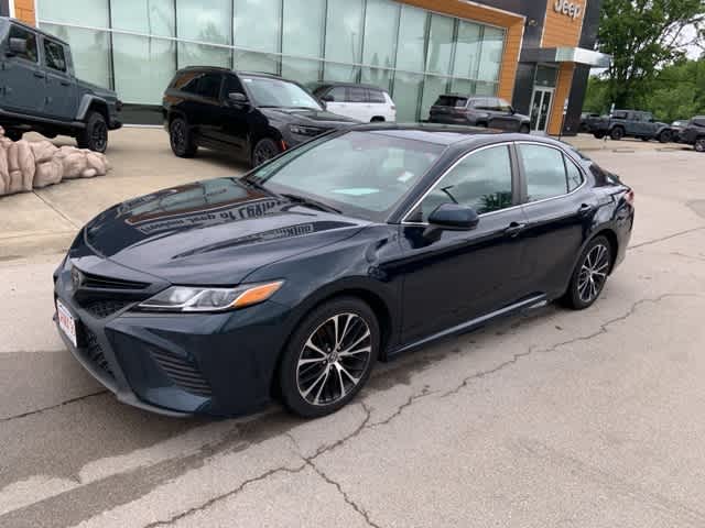 Thumbnail: 2018 Toyota Camry - 14
