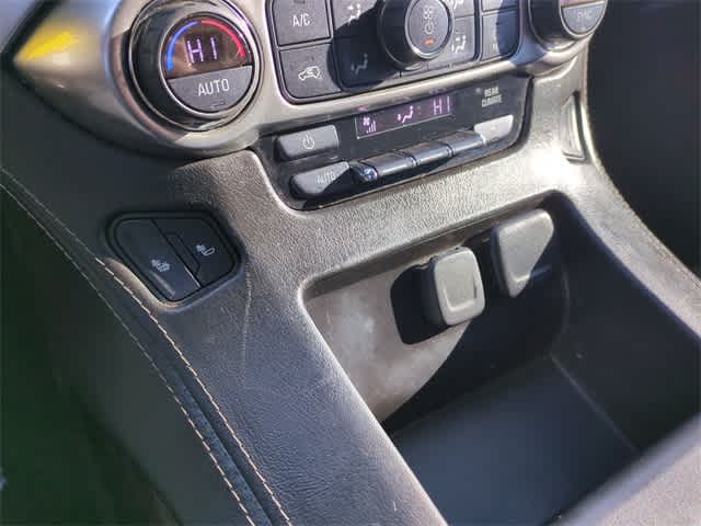 Thumbnail: 2018 Chevrolet Tahoe - 30