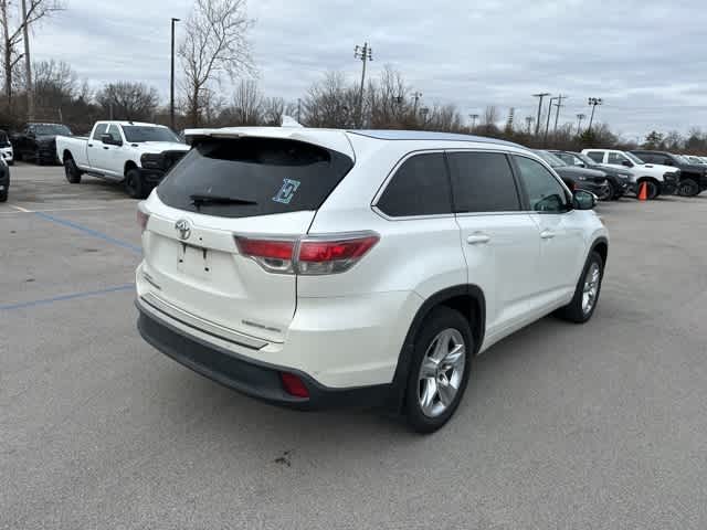 Thumbnail: 2016 Toyota Highlander - 20