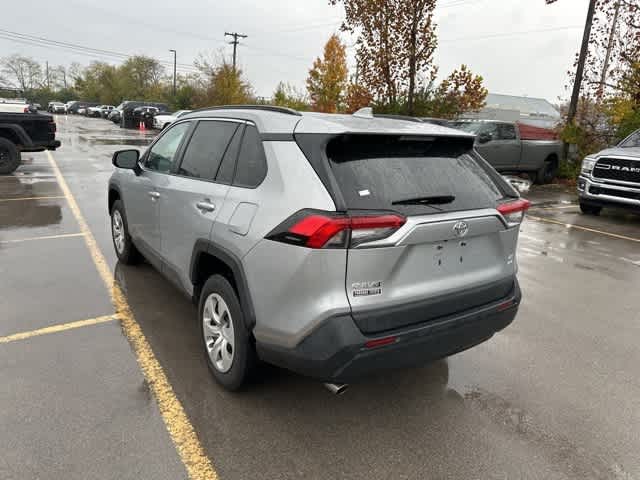 Thumbnail: 2020 Toyota RAV4 - 15